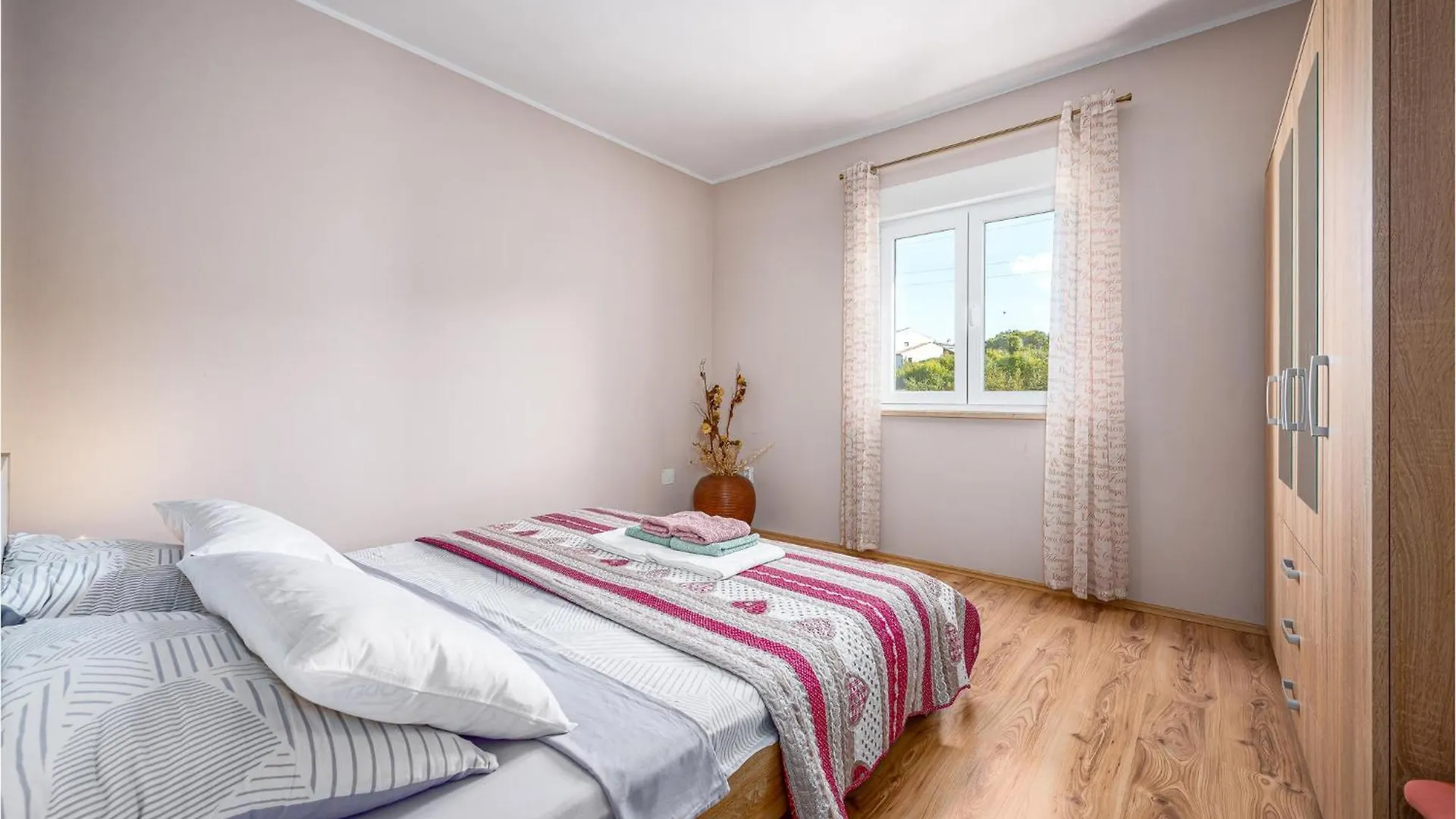 Tatil Evi Beautiful Home In Sorici-Kanfanar With Kitchen Hırvatistan